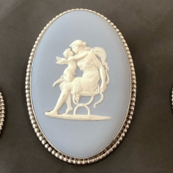 Gorgeous Rare 1957 Wedgewood Oval Silver & Jasper Pin/Brooch & Earrings Set - Picture 4 of 4